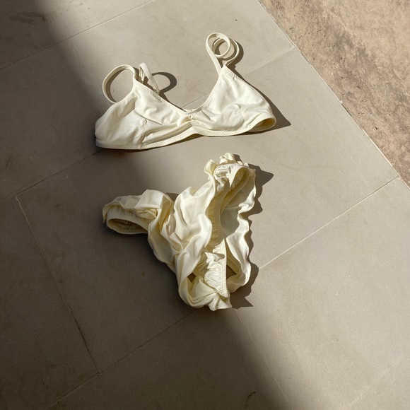 tea you giada ruffle bottoms and swimwear top - Picture 2 of 2